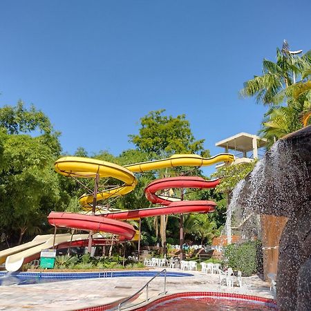Apartamento Golden Dolphin Grande Hotel - Achei Férias Caldas Novas Exterior foto